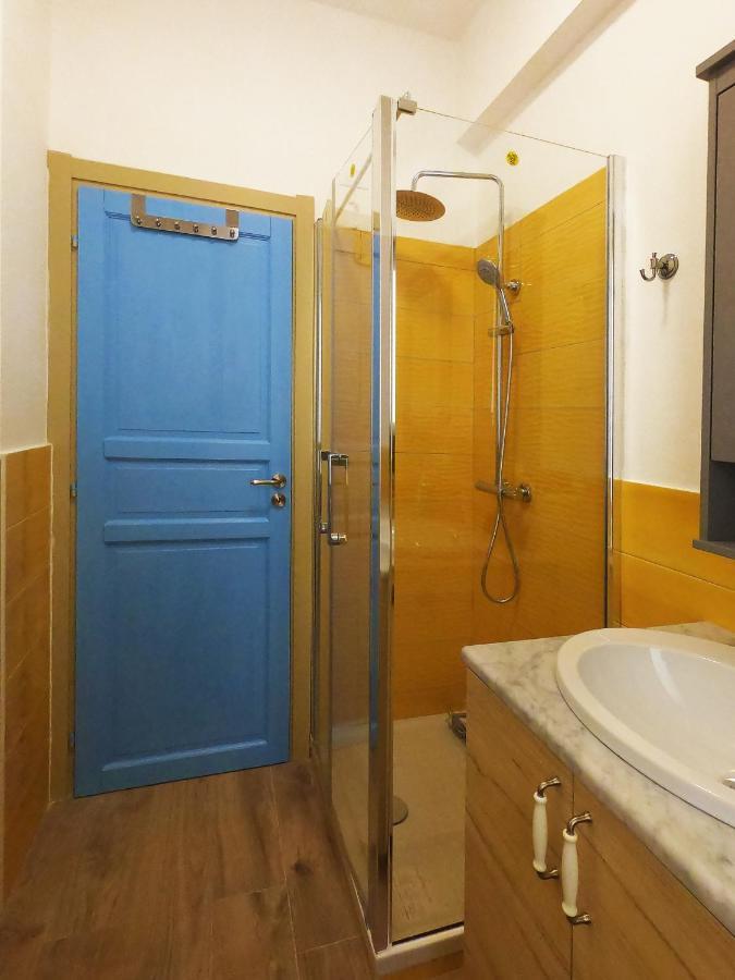 Casa Magritte Vicino A Ospedale E Spiaggia Appartement Genua